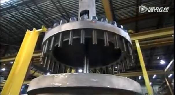 比人還大的大型閥門(mén)是怎么制造出來(lái)的？-